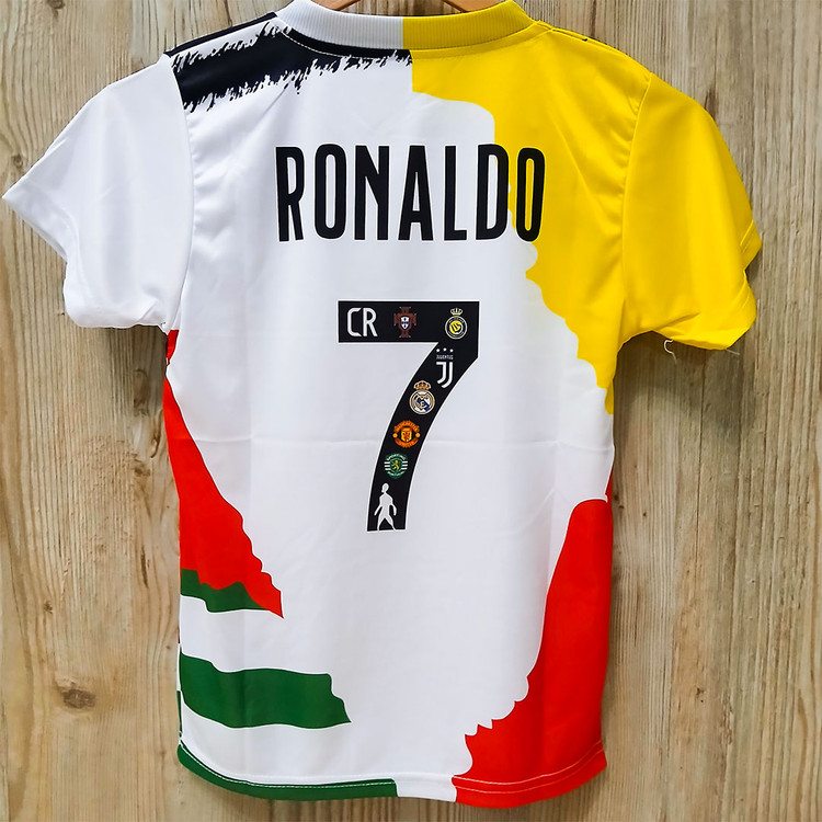 کیت منتخب رونالدو طرح ۲۰۲۶ جنس سوپر فلامنت سوزنی