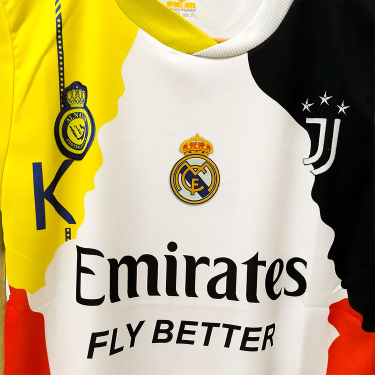 کیت منتخب رونالدو طرح ۲۰۲۶ جنس سوپر فلامنت سوزنی