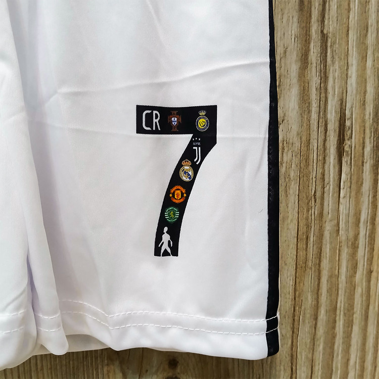 کیت منتخب رونالدو طرح ۲۰۲۶ جنس سوپر فلامنت سوزنی