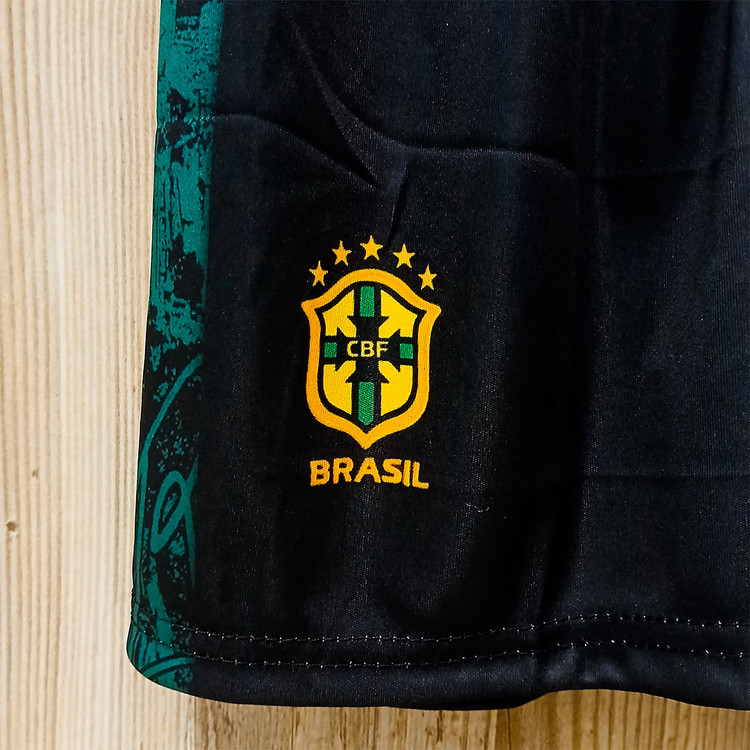 خرید کیت سوم فوتبالی تیم ملی برزیل وینی