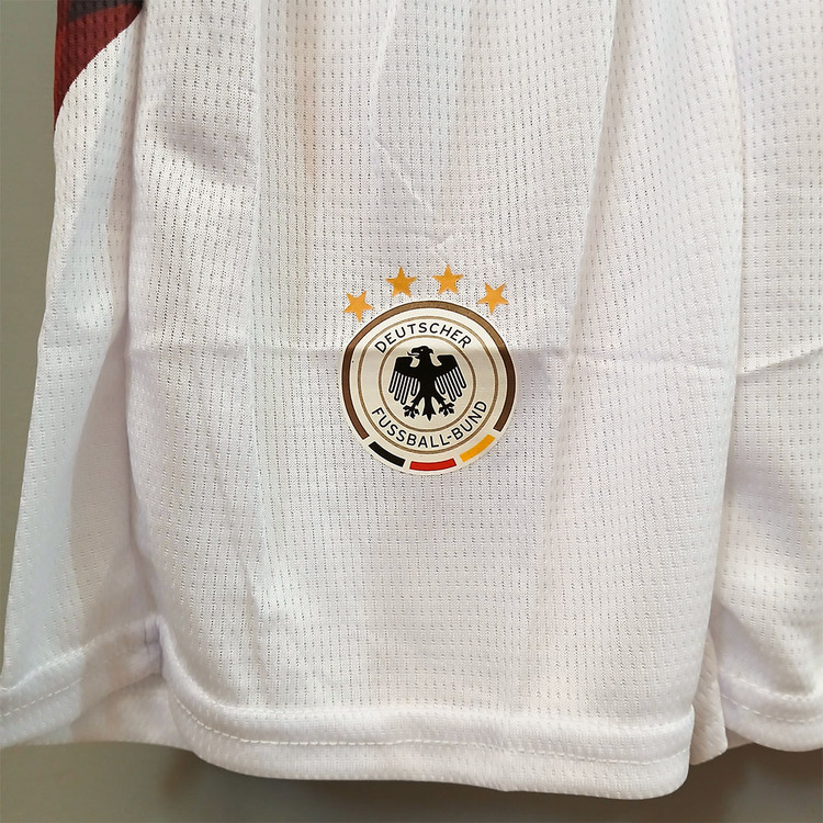 خرید کیت فوتبالی تیم ملی آلمان
