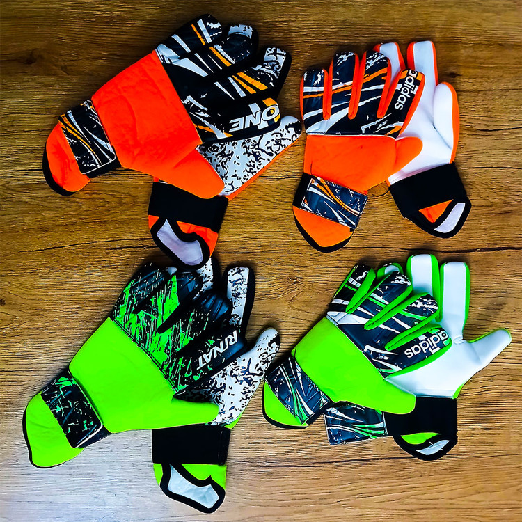 دستکش دروازه بانی طرح کورتوا سایز 5 و 7