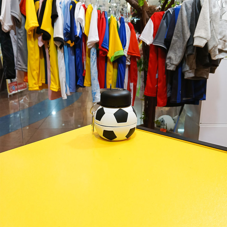 قمقمه سیلیکونی تاشو طرح توپ ورزشی