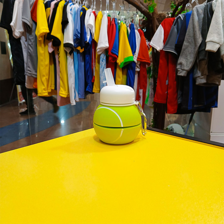 قمقمه سیلیکونی تاشو طرح توپ ورزشی