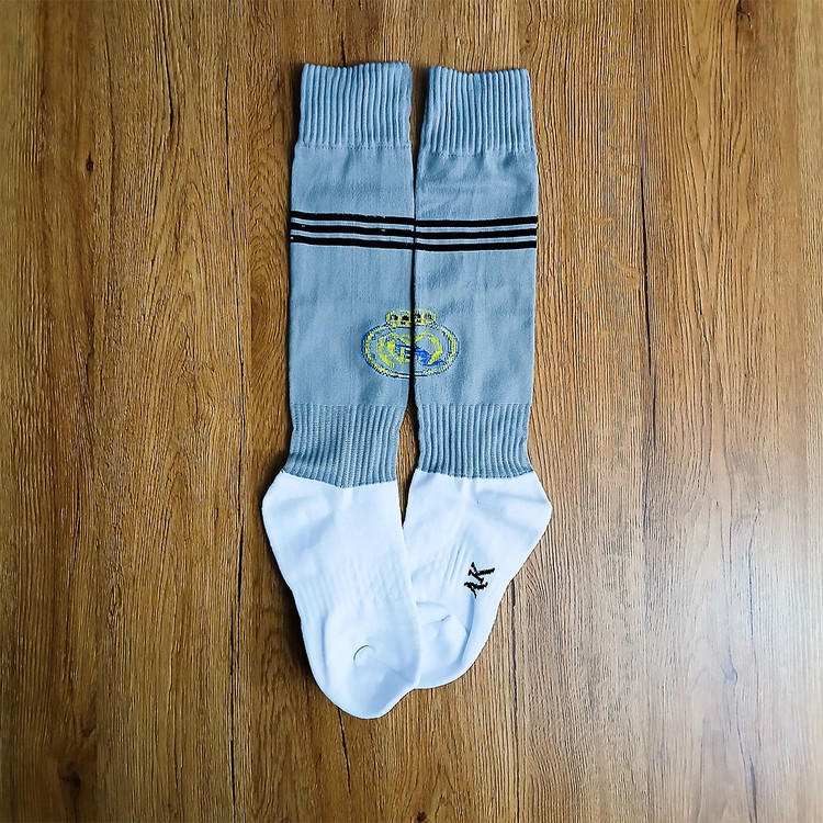 جوراب ورزشی ریال مادرید طوسی