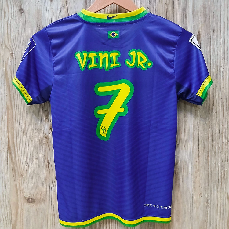 کیت ۶تیکه تیم ملی برزیل وینی رنگ آبی