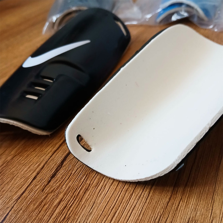 قلمبند پسرانه نایک در سه رنگ