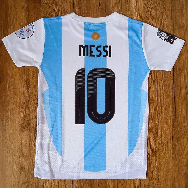 کیت فوتبالی آرژانیتن مسی