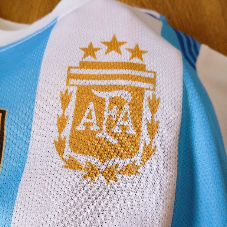 کیت فوتبالی آرژانیتن مسی