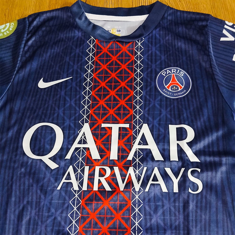 کیت باشگاهی پاریسن ژرمن