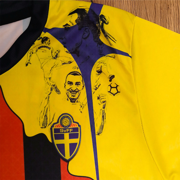 کیت باشگاهی منتخب زلاتان ابراهیموویچ