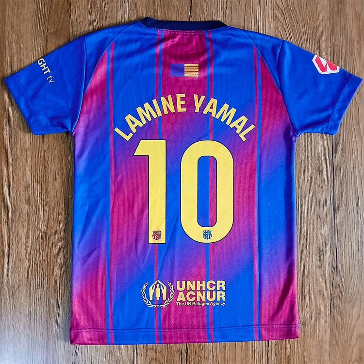 ست فوتبالی پسرانه بارسلونا طرح 2026 یامال شماره 10