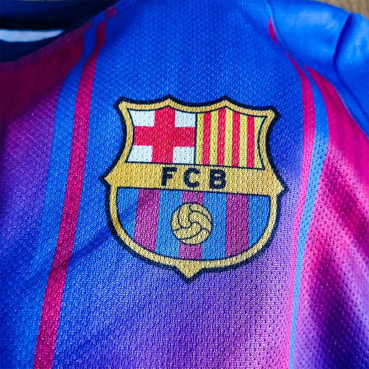 ست فوتبالی پسرانه بارسلونا طرح 2026 یامال شماره 10