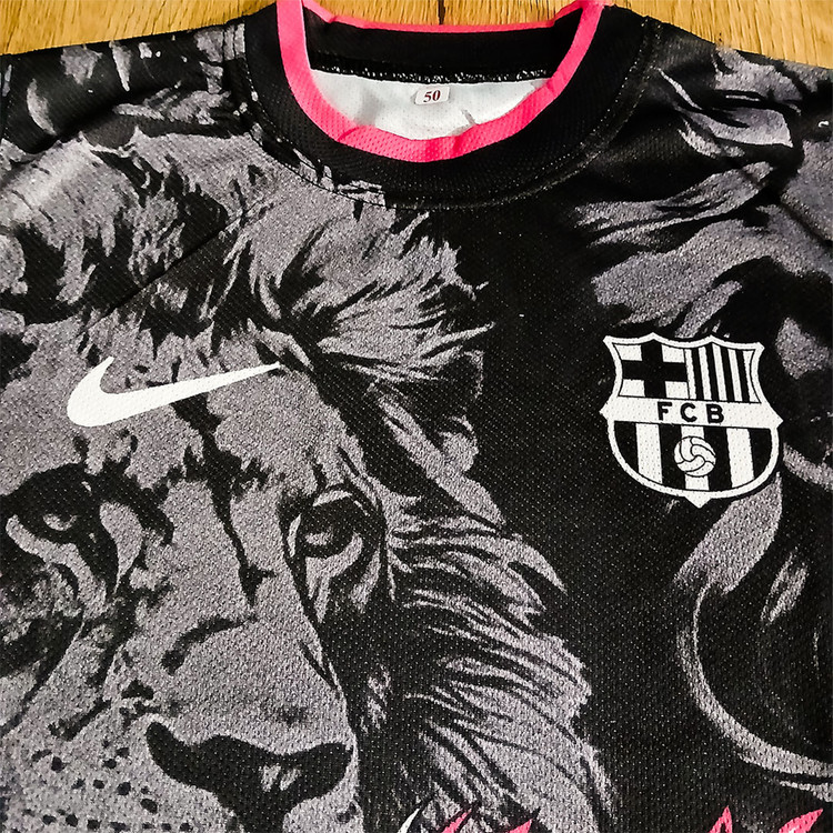 ست فوتبالی پسرانه بارسلونا طرح شیر یامال شماره 10