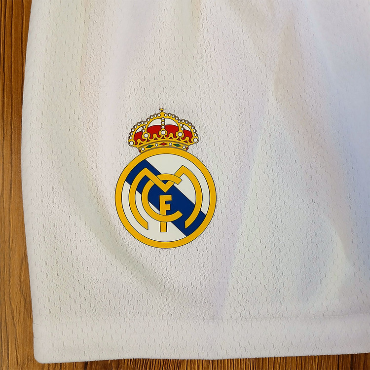 کیت فوتبالی رئال مادرید طرح 2026 امباپه شماره 10