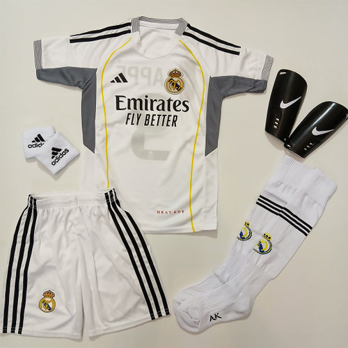 ست ۶ تیکه باشگاهی رئال مادرید امباپه طرح2026