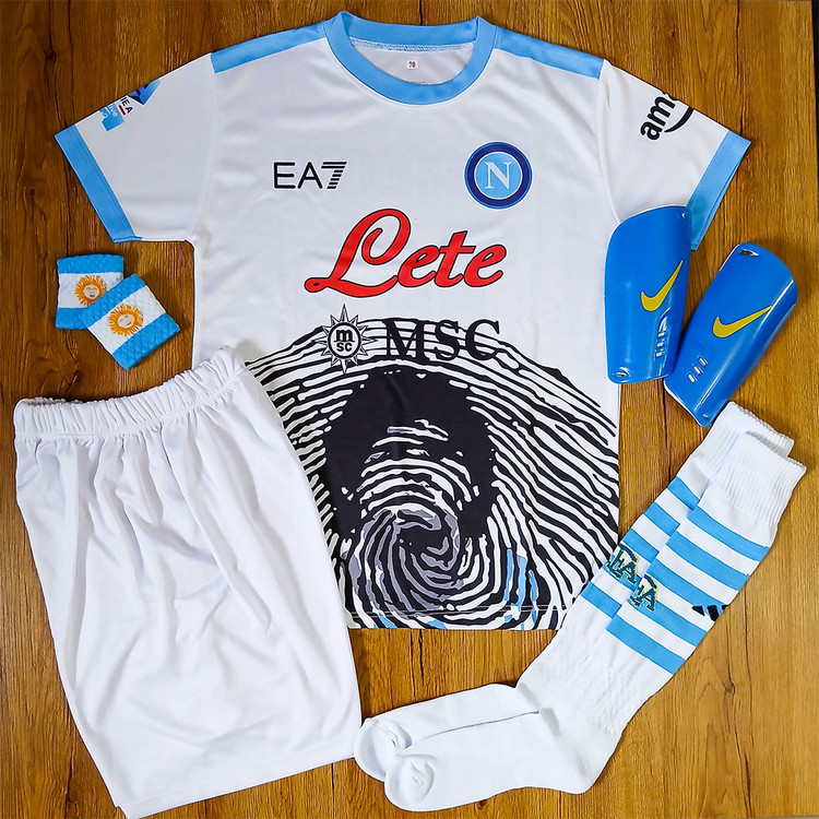 کیت فوتبالی 6 تیکه ناپولی مارادونا ست ورزشی پسرانه 6 تیکه طرح مارادونا