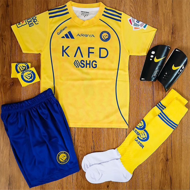 کیت 6 تیکه فوتبالی النصر رونالدو رنگ زرد طرح 2026