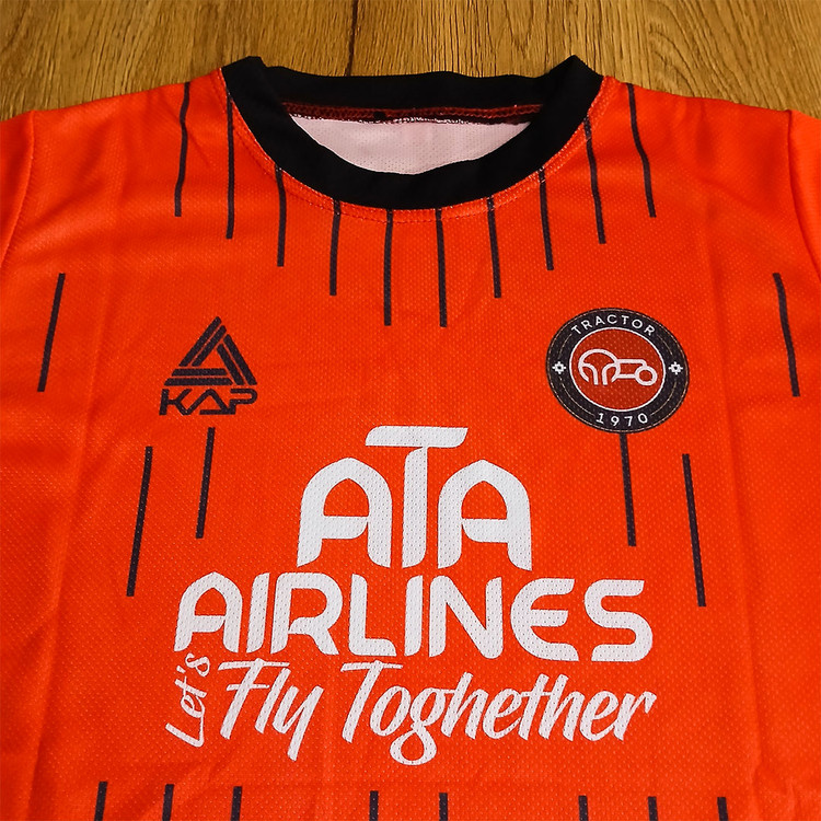 ست فوتبالی پسرانه تراکتور خلیل زاده و حسین زاده طرح 2026