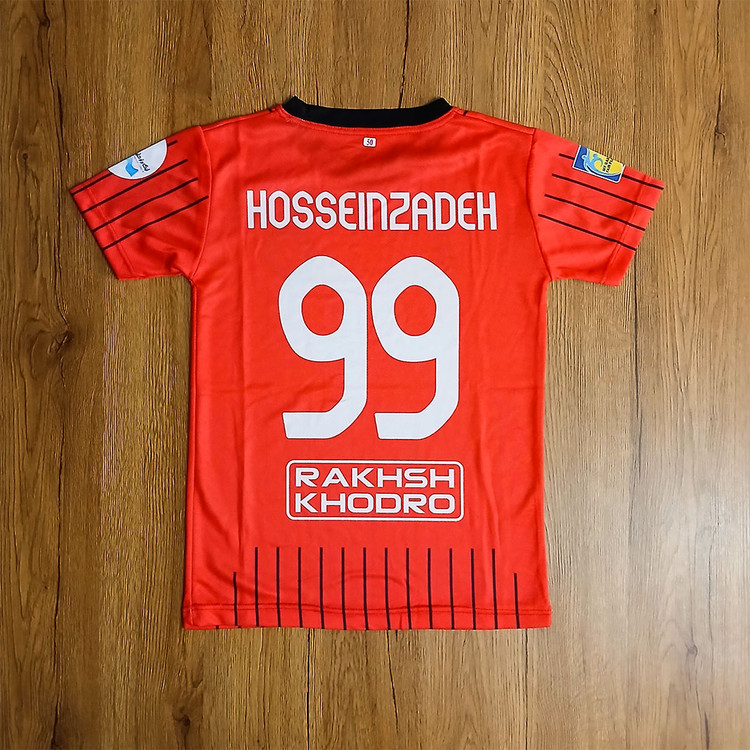 ست فوتبالی پسرانه تراکتور حسین زاده