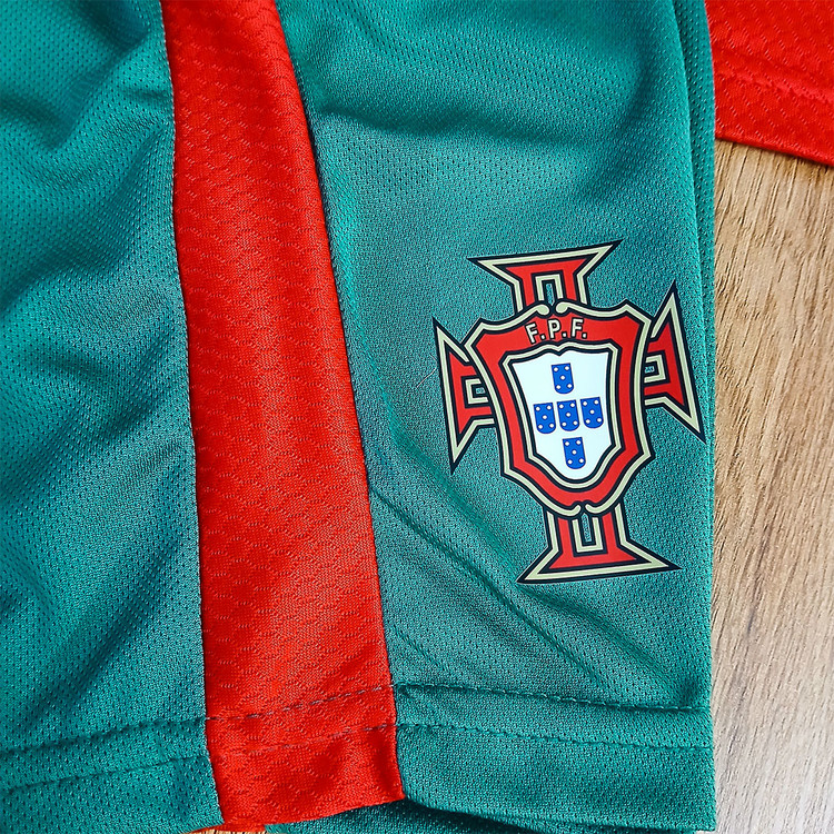 کیت فوتبالی پرتغال رونالدو طرح 2026