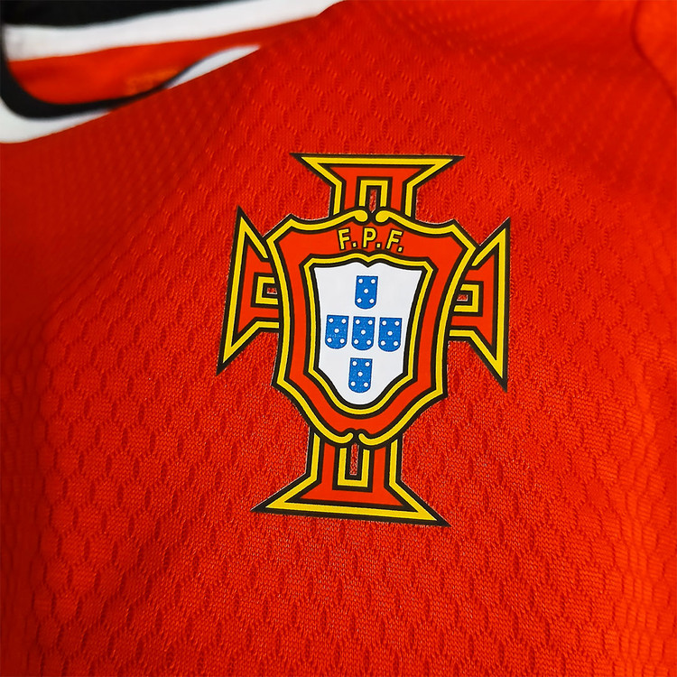 کیت فوتبالی پرتغال رونالدو طرح 2026