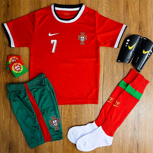 کیت 6 تیکه فوتبالی پرتغال رونالدو طرح 2026