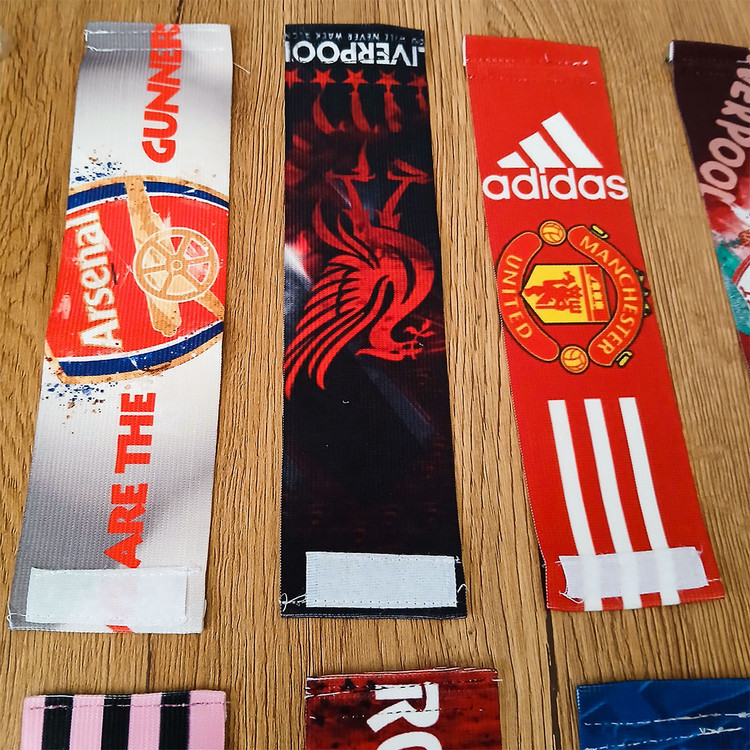 بازوبند کاپیتانی فوتبالی