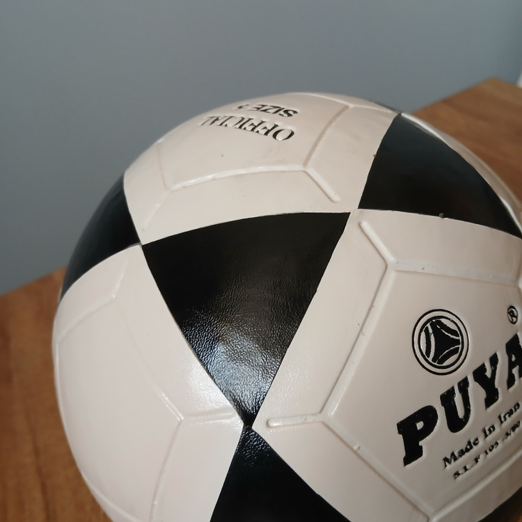 توپ فوتبالی سایز ۵ مدل PUYA تقویت شده