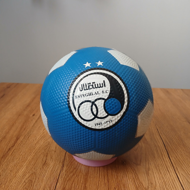 توپ فوتبالی استقلال