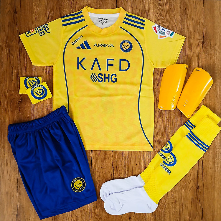 پک کامل فوتبالی النصر رونالدو رنگ زرد طرح 2026