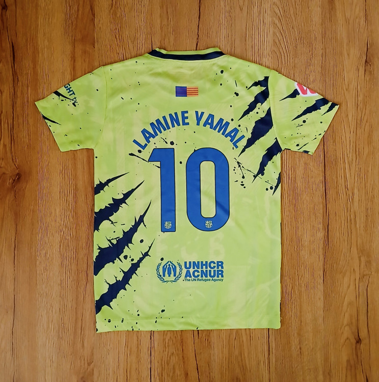 کیت فوتبالی پسرانه بارسلونا طرح شیر یامال شماره 10 رنگ سبز