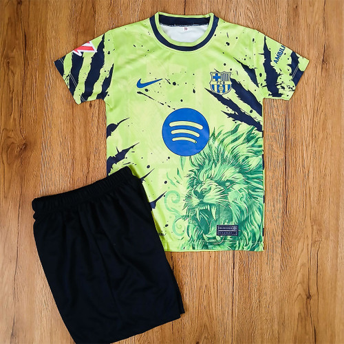 ست فوتبالی پسرانه بارسلونا طرح شیر یامال شماره 10 سبز