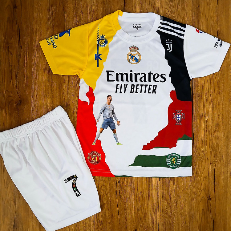 کیت منتخب رونالدو با تگ های لیزری و عکس رونالدو ست فوتبالی پسرانه و بزرگسال رونالدو 5 گانه