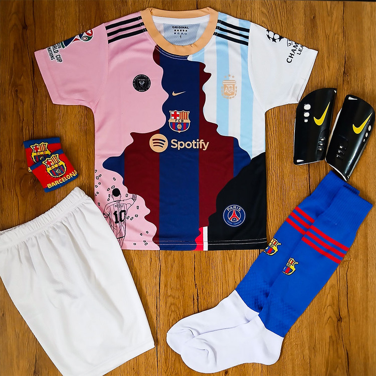 کیت 6 تیکه فوتبالی منتخب مسی طرح 2026 با تگ لیزری روی استین