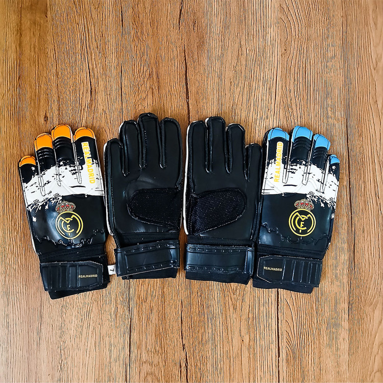 دستکش دروازه بانی چرمی باشگاهی رئال سایز7