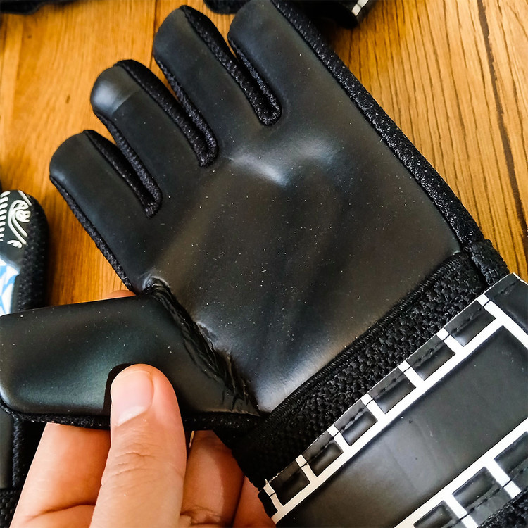 دستکش دروازه بانی چرمی سایز ۵ و ۷