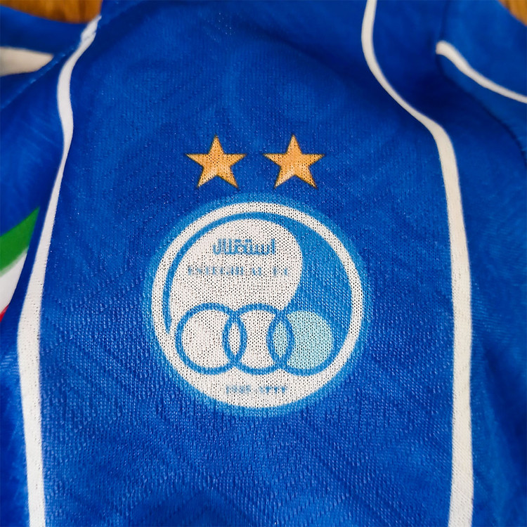 کیت فوتبالی استقلال آسانی شماره 70