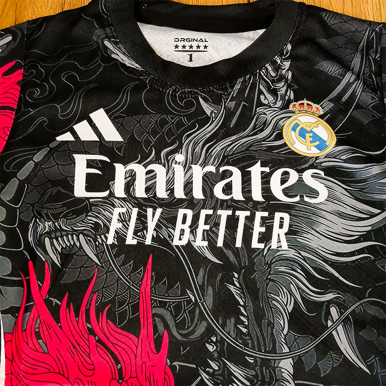 کیت فوتبالی دراگون مشکی رئال مادرید امباپه