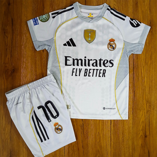 ست فوتبالی رئال مادرید طرح2026 پسرانه