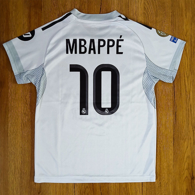 کیت فوتبالی رئال مادرید امباپه فول چاپ لیزری