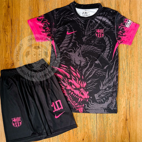 ست فوتبالی پسرانه بارسلونا طرح دراگون مشکی طرح 2026 یامال