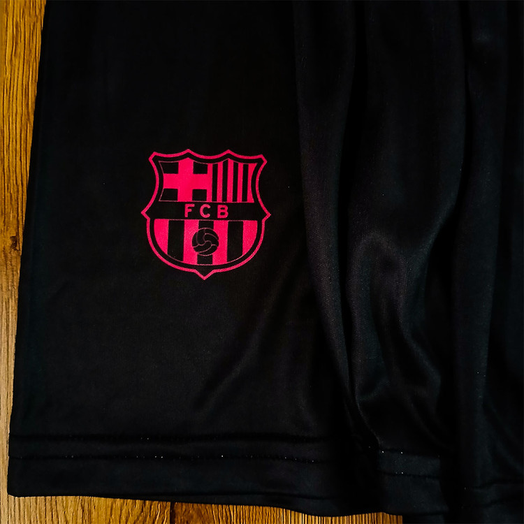 ست فوتبالی پسرانه بارسلونا طرح دراگون مشکی طرح 2026 یامال