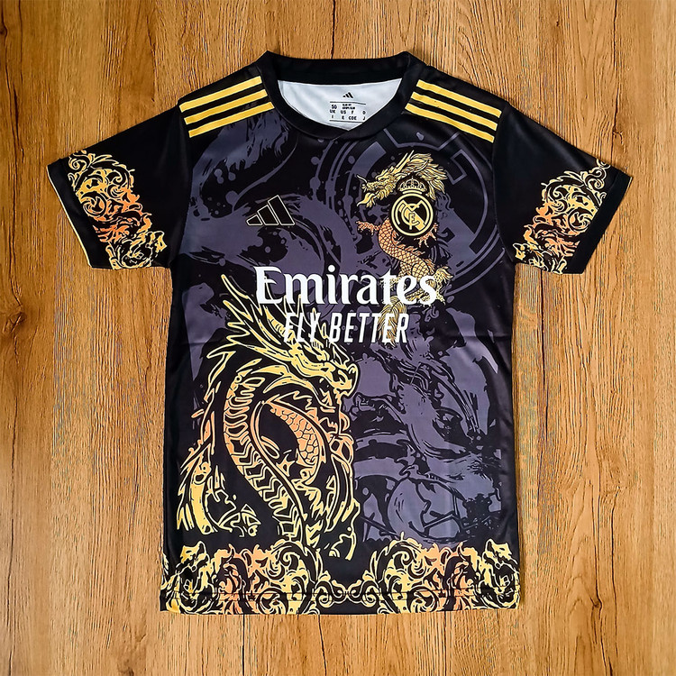 ست فوتبالی پسرانه رئال مادرید طرح دراگون 2026 با امضا اختصاصی