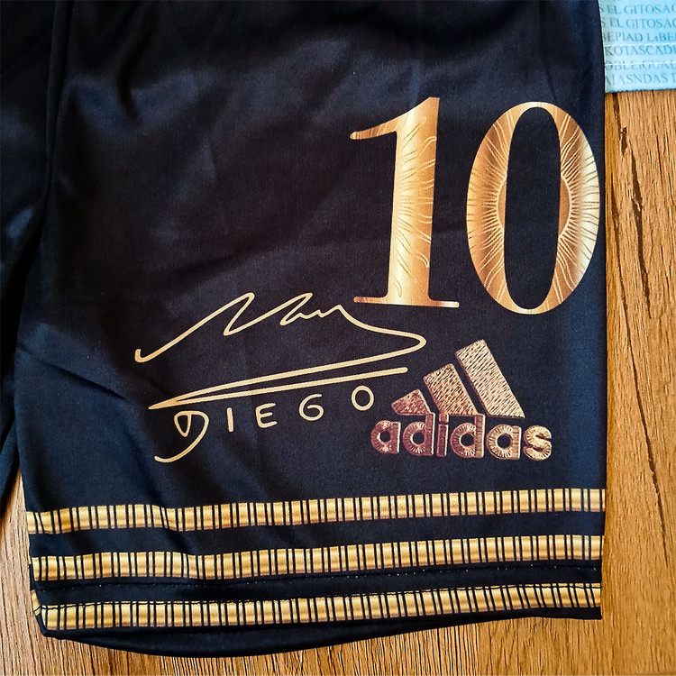 ست فوتبالی مارادونا آرژانتین فول چاپ امضادار پسرانه و بزرگسال