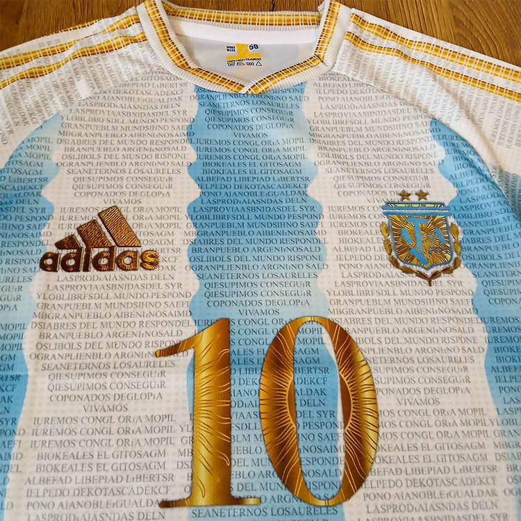 کیت فوتبالی مارادونا آرژانتین فول چاپ لیزری امضادار