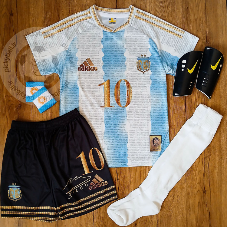 کیت فوتبالی 6 تیکه مارادونا آرژانتین فول چاپ لیزری امضادار