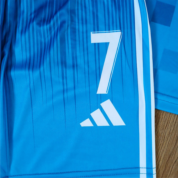 ست فوتبالی رئال مادرید 2017 رونالدو فول چاپ لیزری