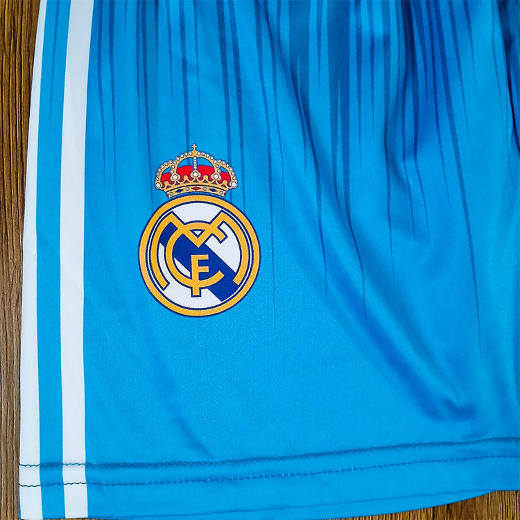 کیت فوتبالی رئال مادرید 2017 رونالدو فول چاپ لیزری