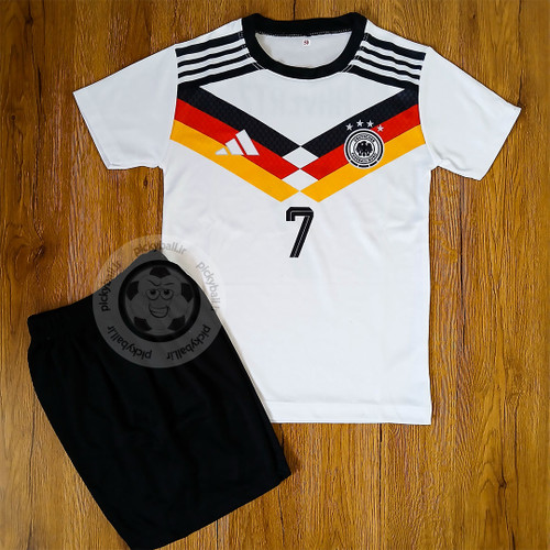 کیت فوتبالی آلمان طرح جام جهانی 2026